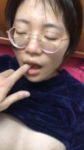 无翼乌邪恶全彩集